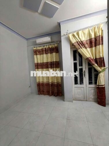 Nhà cho thuê An Dương Vương, Q6 (2PN 3WC) hẻm 6m có sẵn 2 máy lạnh, tủ