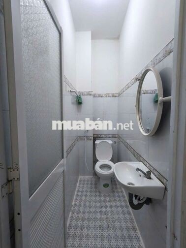 Nhà cho thuê An Dương Vương, Q6 (2PN 3WC) hẻm 6m có sẵn 2 máy lạnh, tủ