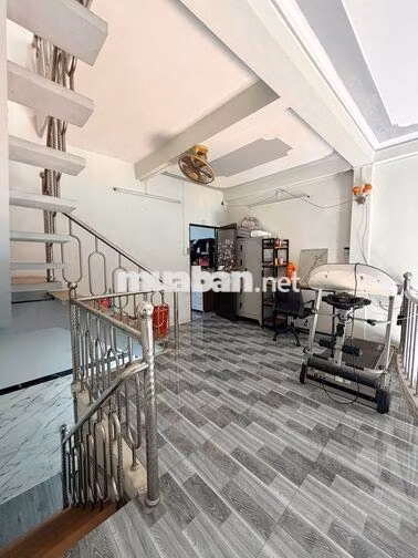 Nhà trệt lửng lầu 2PN đường Trần Hưng Đạo nối dài 7 triệu