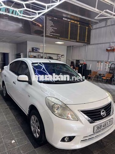 Nissan Sunny 2015 Sedan Trắng 5 chỗ