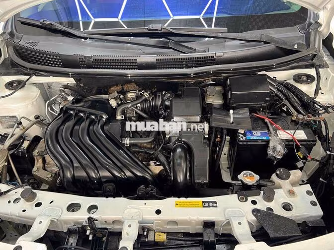 Nissan Sunny 2015 Sedan Trắng 5 chỗ