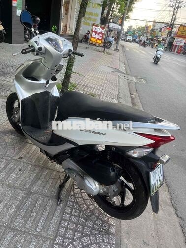 Honda Vision 2013  biển 88 xe sạch sẽ máy zin êm