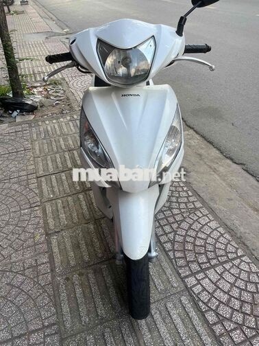 Honda Vision 2013  biển 88 xe sạch sẽ máy zin êm