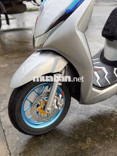 Honda Lead Bạc