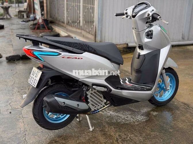 Honda Lead Bạc