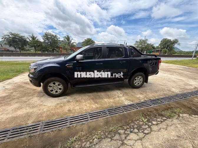 Ford Ranger xls 2021 at  nhập thái  zin đét!