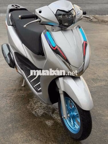 Honda Lead Bạc
