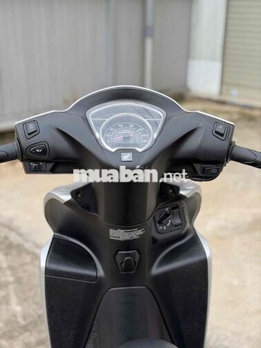 Honda Vision 2023 Bạc