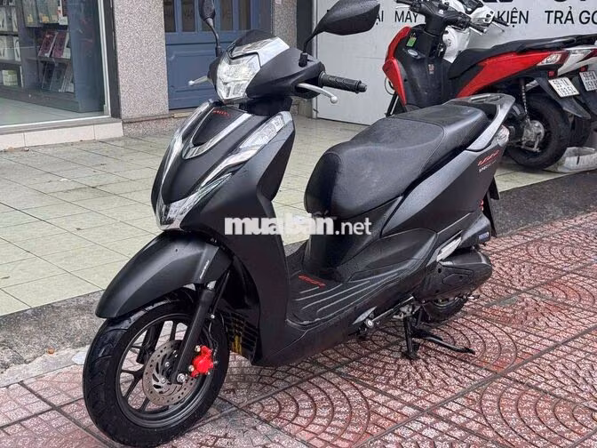 Honda Lead 4v 2024 Đen 14000km