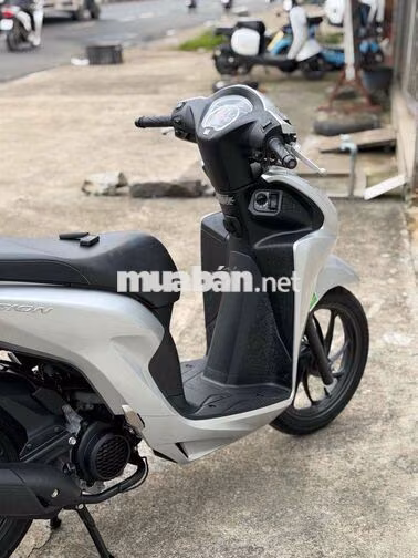 Honda Vision 2023 Bạc