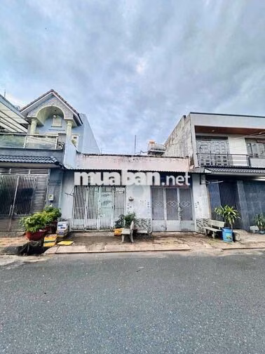 Lô đẹp hxh 💥 6,5 TỶ – 120M² – NHÀ 4 PHÒNG ĐANG CHO THUÊ – HÓC MÔN