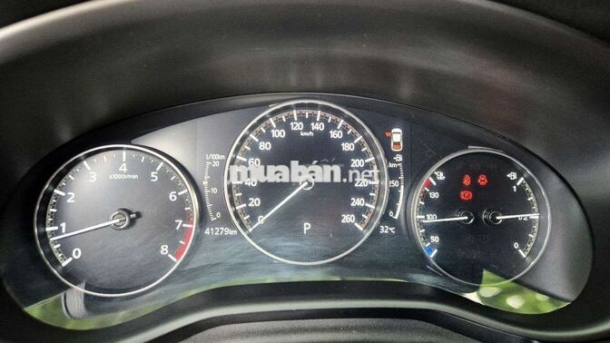 Mazda 3 1.5AT bản Deluxe 2021 đi chuẩn 41000km