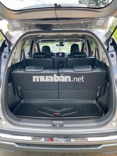 Mitsubishi Xpander 7 chỗ Số tự động Bạc