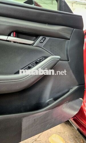 Mazda 3 1.5AT bản Deluxe 2021 đi chuẩn 41000km