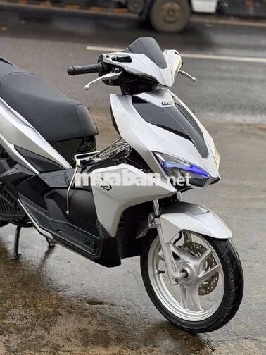 Honda Air Blade Robot Bạc đen Đã sử dụng