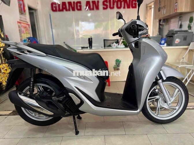 Honda SH 150 CBS 2022 Bạc Porsche Tự động