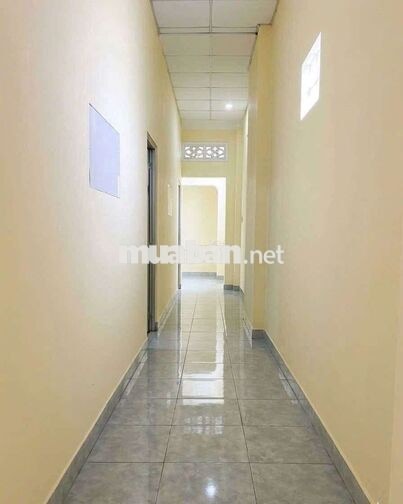 nhà mặt tiền hiêp thành,trêt trống suốt phù hợp kinh doanh ,3pn