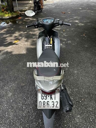 Yamaha Sirius Bạc Xe số