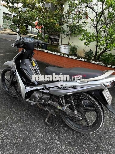 Yamaha Sirius Bạc Xe số