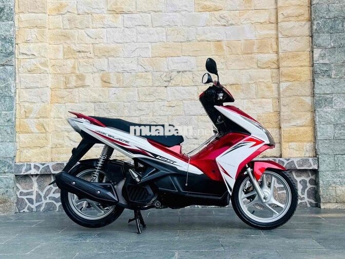 Honda Airblade 125fi 2015 bao tên bấm biển mới