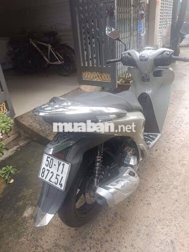 Honda SH Xám xi măng 8000km