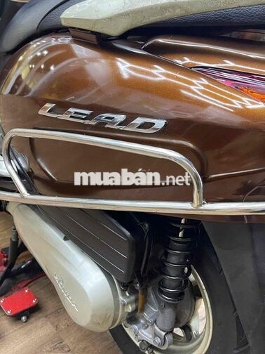 Honda Lead biển Sg máy êm, xe đá chống tắt máy