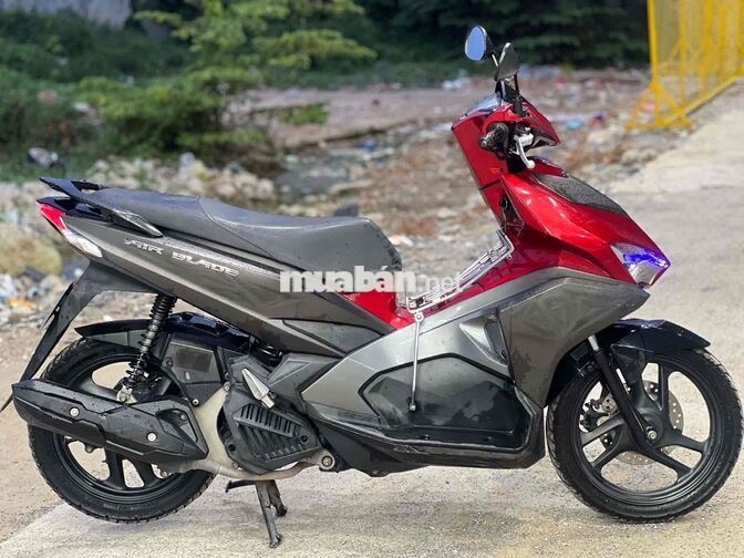 Honda Airblade FI 2016 mauđỏ đen  PBDB mới 90%