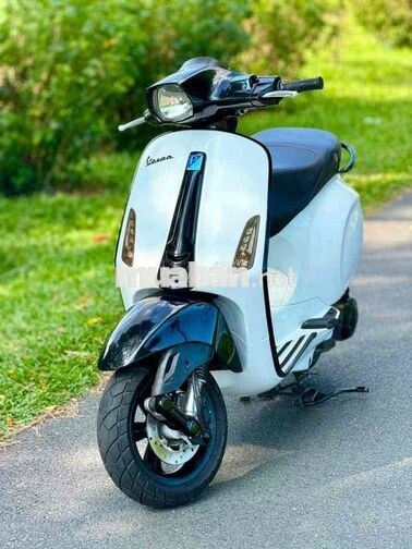 🌈🌈Piaggio Vespa 125cc 2015 Trắng Đen Siêu Keng