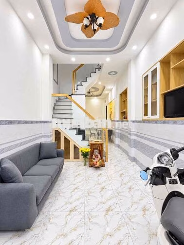 BÁN NHÀ HOÀNG HOA THÁM, BÌNH THẠNH -Ô TÔ TRÁNH - 40M² ,4 TẦNG, 8.7 Tỷ