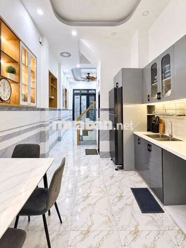 BÁN NHÀ HOÀNG HOA THÁM, BÌNH THẠNH -Ô TÔ TRÁNH - 40M² ,4 TẦNG, 8.7 Tỷ