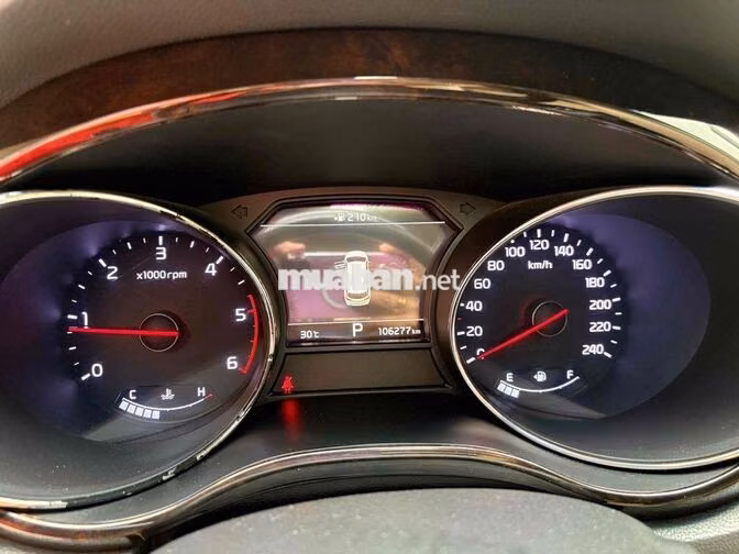 Kia Sedona 2019 2.2DATH Platinum Trắng CTY XHĐ cao
