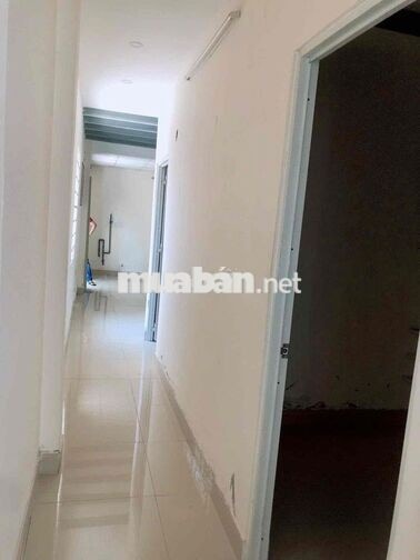 Cho thuê nhà C4 nguyên căn Huỳnh Tấn Phát