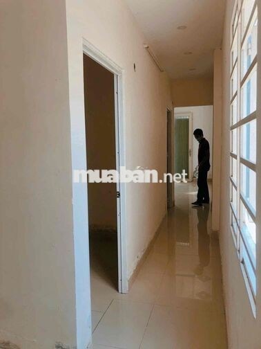 Cho thuê nhà C4 nguyên căn Huỳnh Tấn Phát