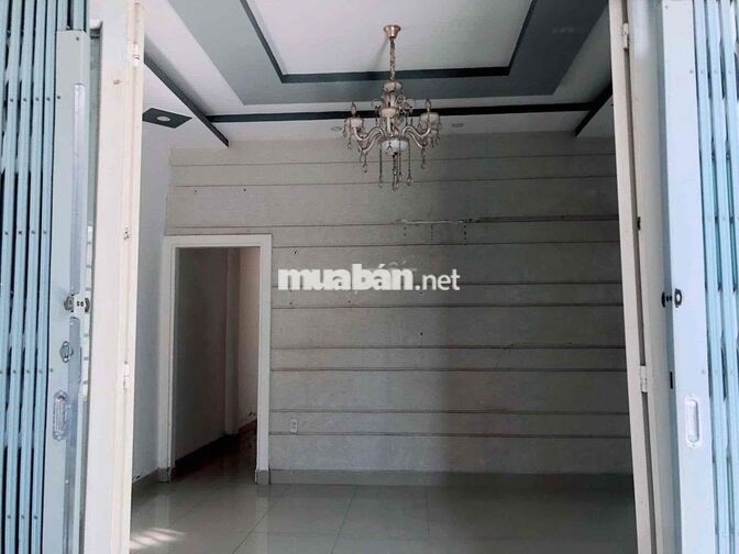 Cho thuê nhà C4 nguyên căn Huỳnh Tấn Phát