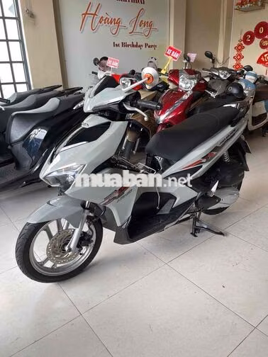 air blade 125cc . máy zin im . ko hú