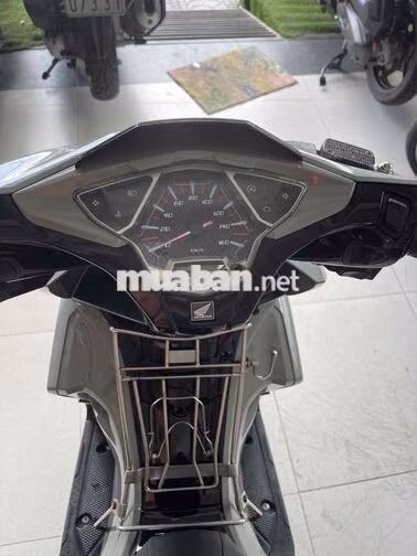 air blade 125cc . máy zin im . ko hú
