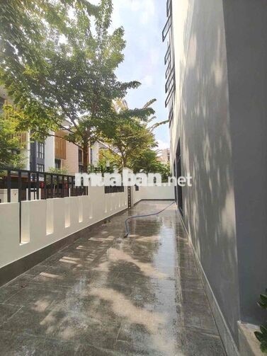 cho thuê nhà biệt thự trung tâm thành phố mới Bình Dương