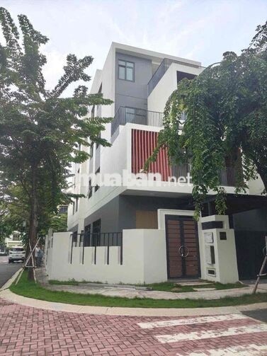 cho thuê nhà biệt thự trung tâm thành phố mới Bình Dương