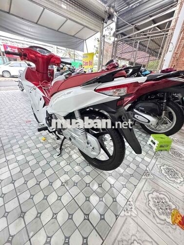 Honda Future Trắng đỏ Zin