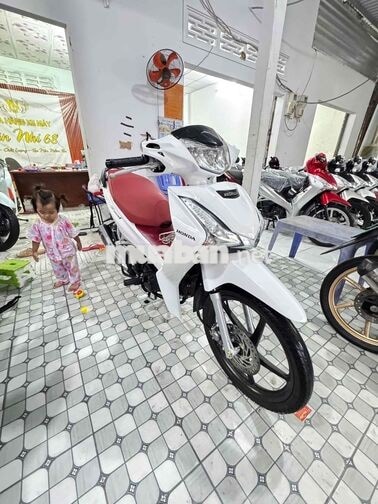 Honda Future Trắng đỏ Zin