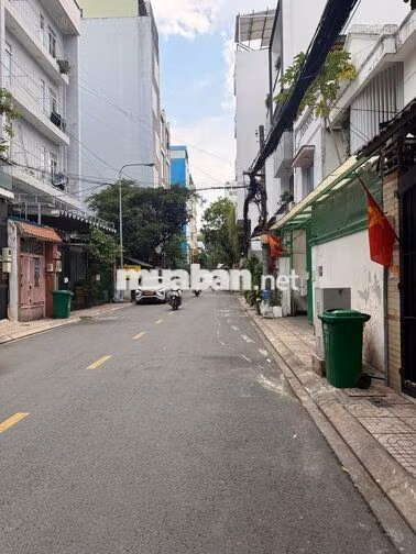 Bán gấp nhà riêng tại Bạch Đằng, 26,5 tỷ, 106m2, 3 tầng, 20PN