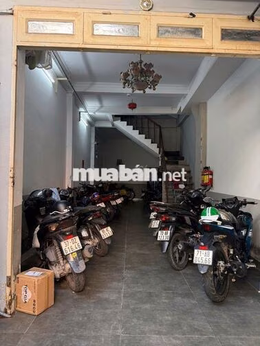Bán gấp nhà riêng tại Bạch Đằng, 26,5 tỷ, 106m2, 3 tầng, 20PN
