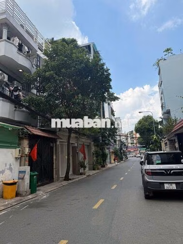 Bán gấp nhà riêng tại Bạch Đằng, 26,5 tỷ, 106m2, 3 tầng, 20PN