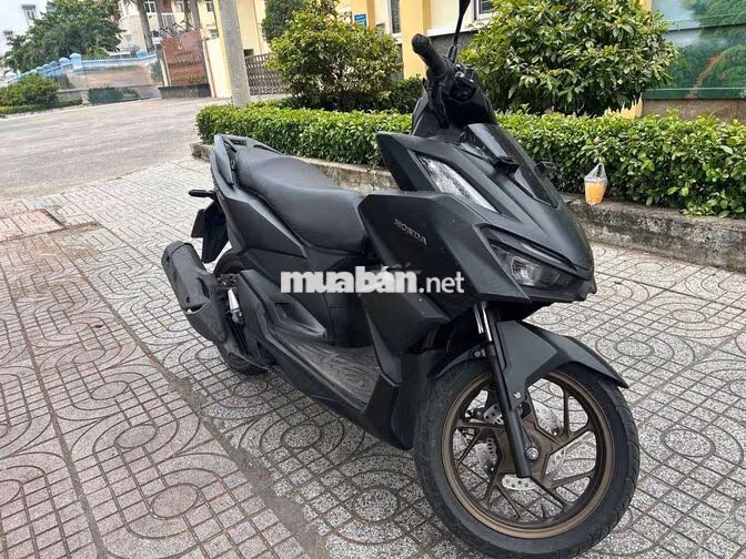 Honda Vario 160 Đen