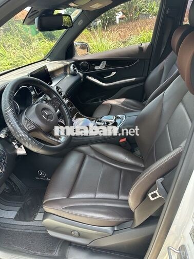 Mercedes-Benz GLC200 2019 Trắng 80000 km