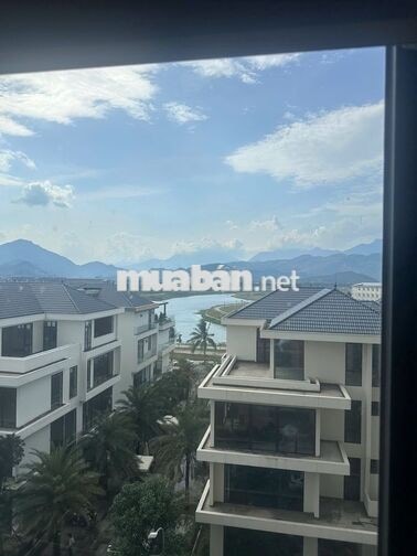 Cho thuê căn hộ 2 phòng ngủ view sông thoáng mát 
