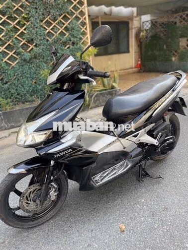 Honda Air Blade Fi 2010 Đen, Bạc chính chủ