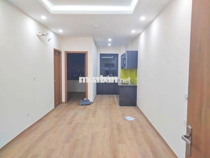 Cho thuê căn hộ 2 phòng ngủ view sông thoáng mát 