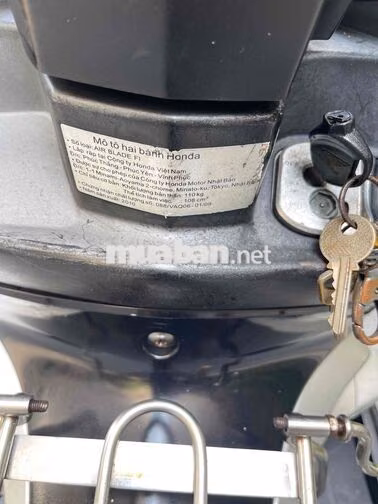 Honda Air Blade Fi 2010 Đen, Bạc chính chủ