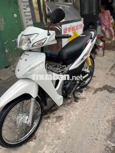 Honda Wave A110 Trắng chính chủ ký giấy liền